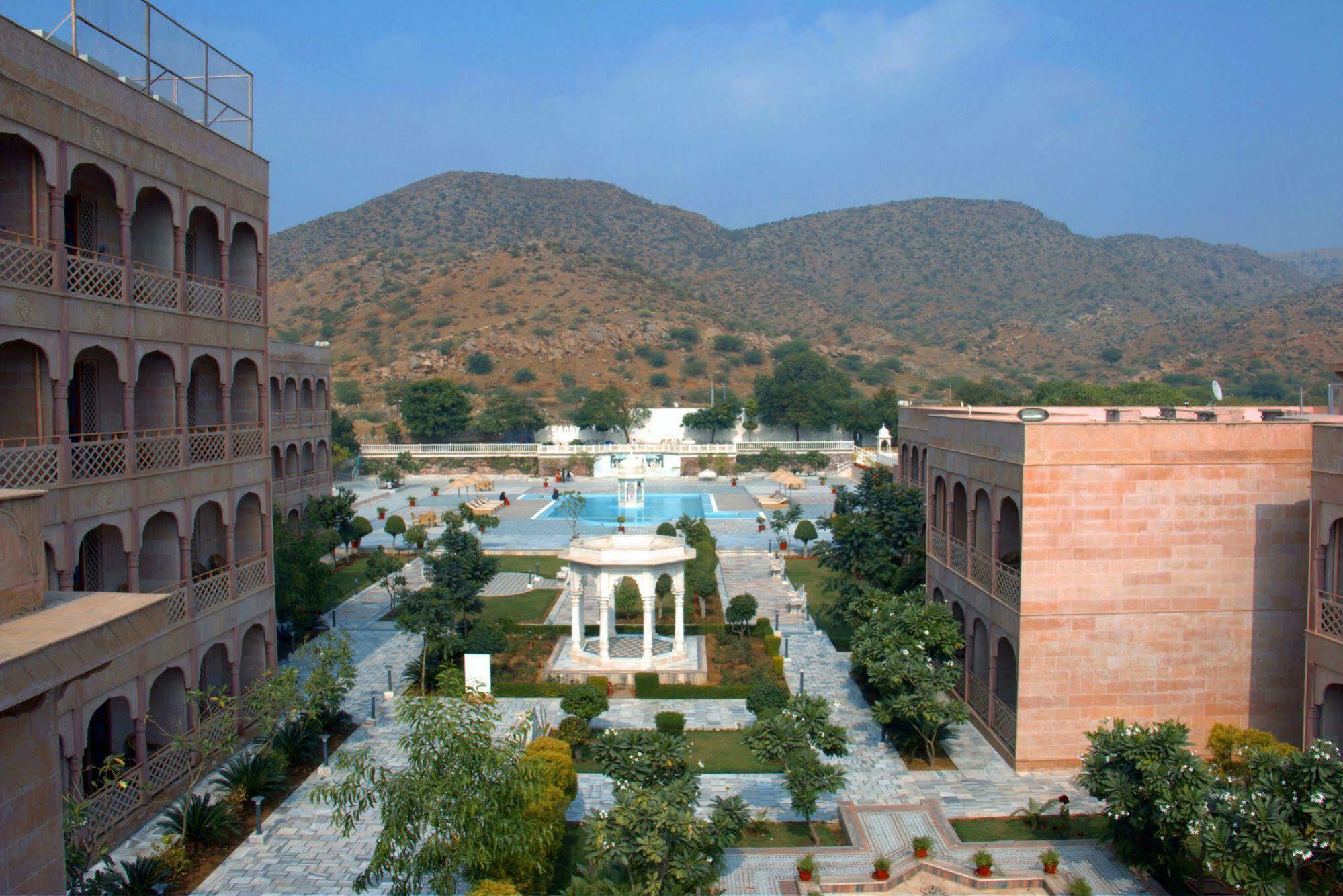 Pratap Mahal Pushkar Ihcl Seleqtion Hotel Екстериор снимка